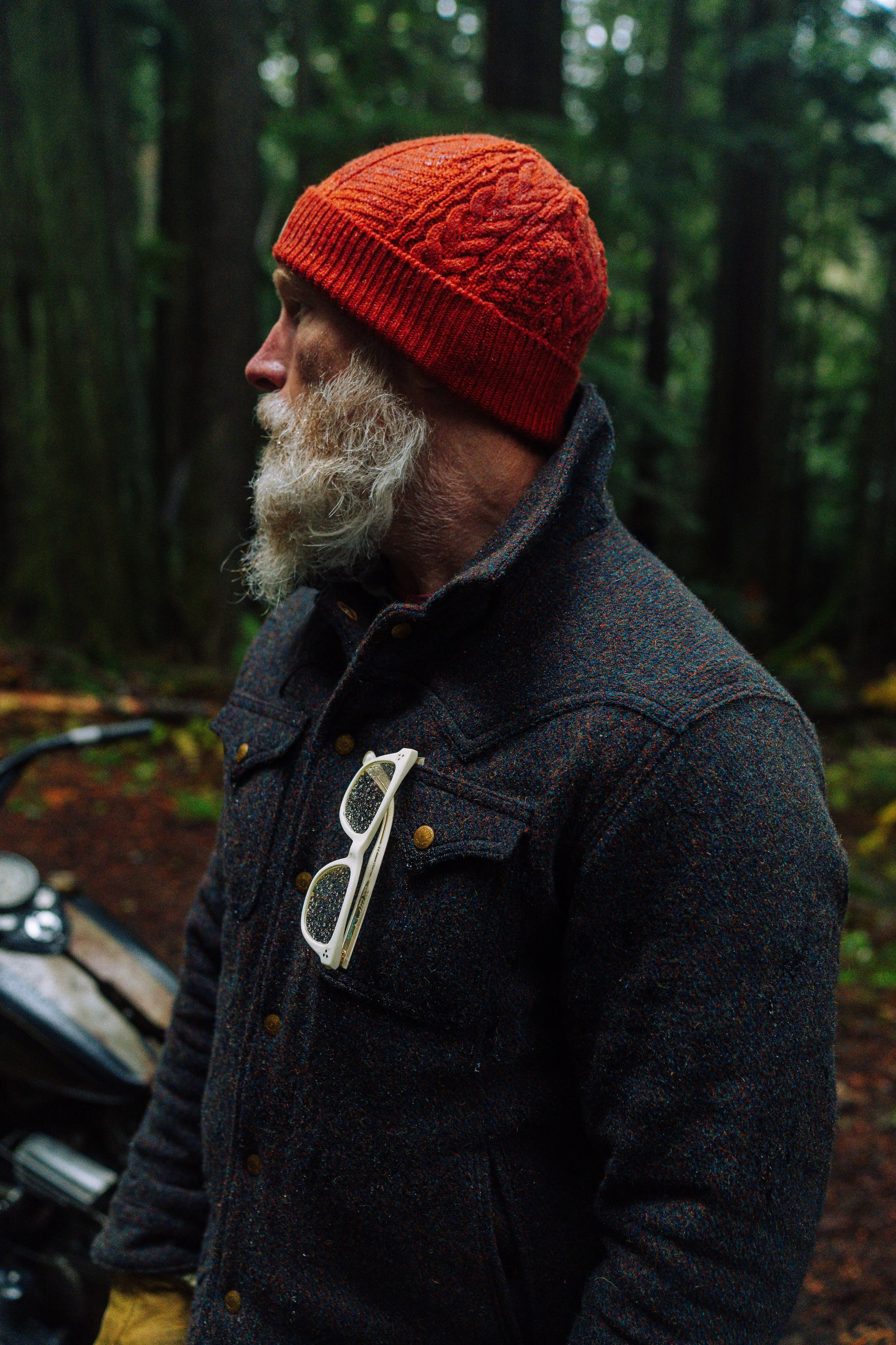 Black Bear Brand WOOL FIRE-ORANGE Cable Knit Watch Cap — Black